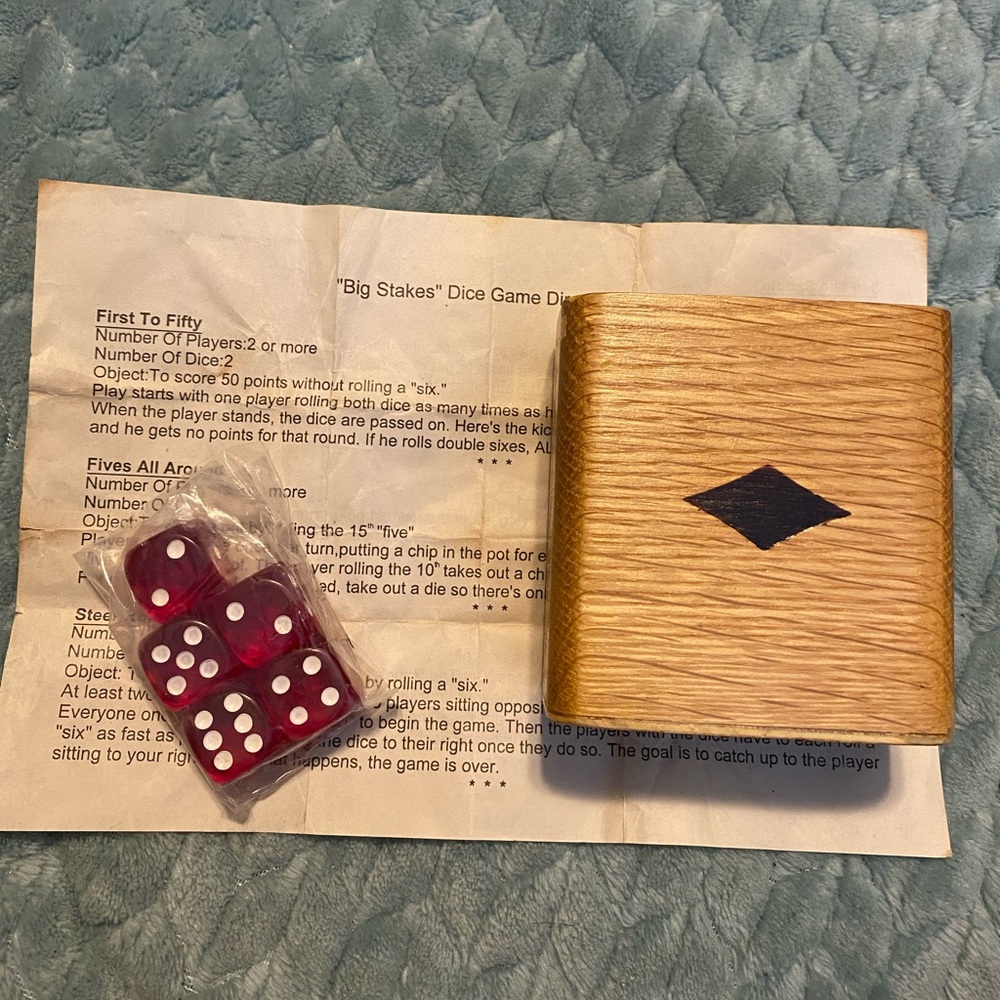 Dice storage cup with dice